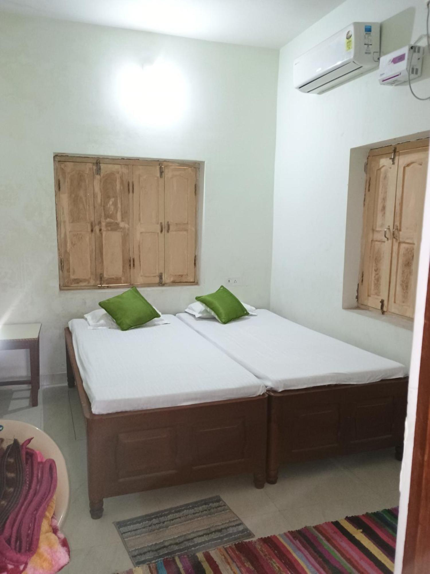 Budha Ashram Guest House Bodh Gaya Extérieur photo